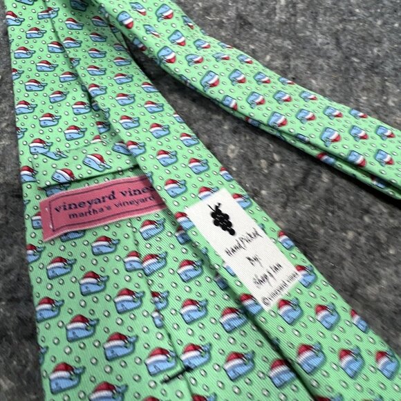 Vineyard Vines Boys / Short Mens Tie Light Green Santa Hat Whales Christmas ~51" - Picture 5 of 6
